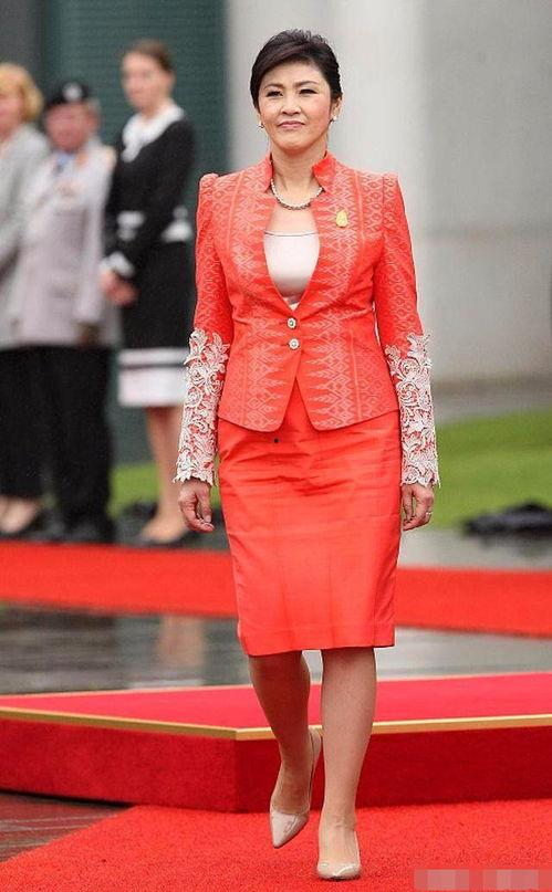 吃瓜服装网红是谁啊,揭秘网红“吃瓜服装”背后的神秘人物